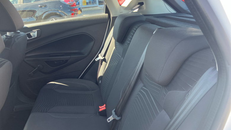 Ford Fiesta 1.0 EcoBoost Zetec 5dr Petrol Hatchback